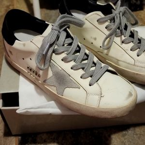 Golden gooses neakers